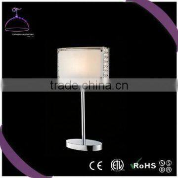 Latest Wholesale OEM Design aluminum home goods table lamps with good prices