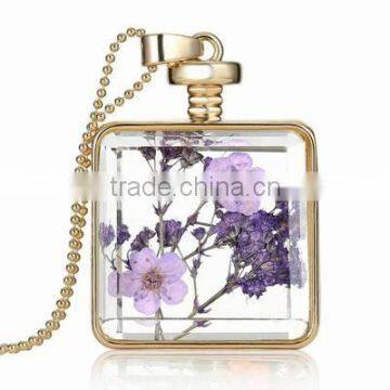 2016 fashionable gold chain with glass transparent herbarium pendant flower necklace