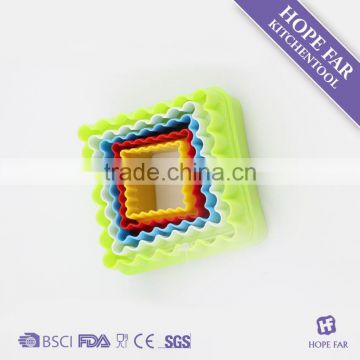 0600042 Plastic square shape cake mould set