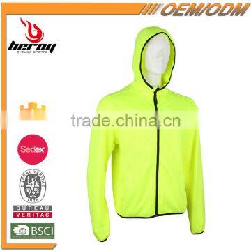 China Cheap Unbranded Mens Sportswear for Wholesale photo-2