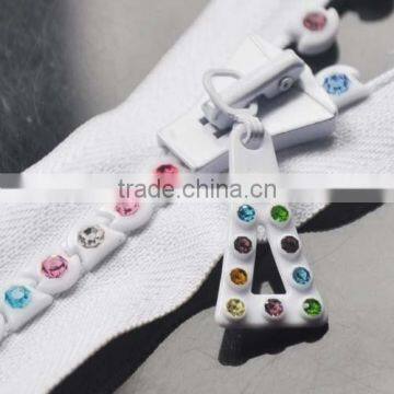 Large Plastic Zipper Manufacturer,Rhinestone Zipper Head,Big Teeth Zipper Prices photo-3