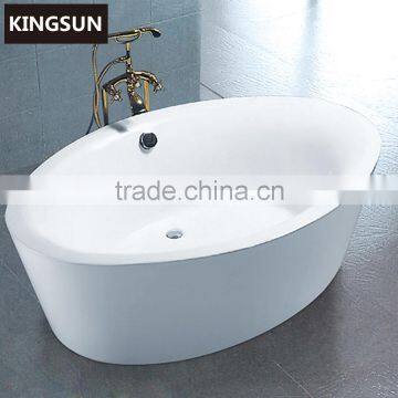 White Oval Freestanding Gold Plated Shower Set Acrylic Bath Tub