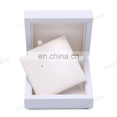 New Arrival Hot Selling Wooden Jewelry Box Custom Logo Pendant Earring Box photo-3