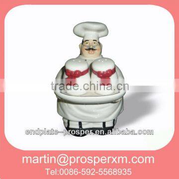 Ceramic salt and pepper shaker with chifen design