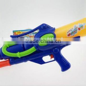 Summer water gun with two sprayers