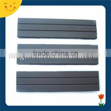 Custom size flexible laminated rubber magnet strip