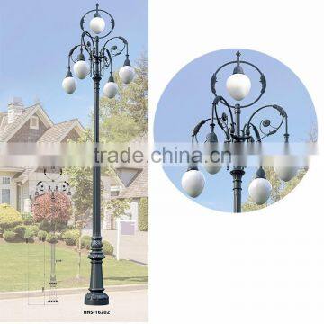 YANGFA antique European-style aluminium garden light RHS-16202                        
                                                                                Supplier's Choice