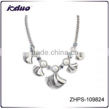 Wholesale temperament vintage flowers pearl necklace 2016