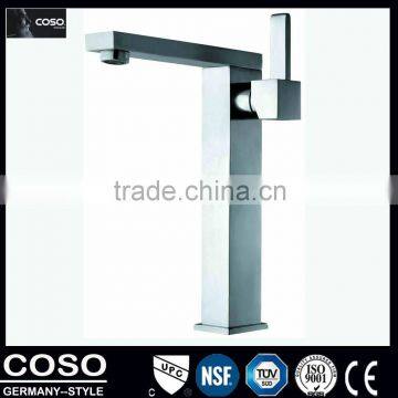 chrome finish lavatory copper faucet 05/B6104