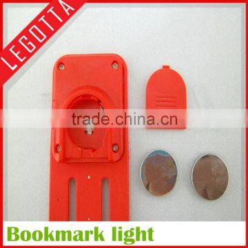 Plastic Novelty Design Hot Sale Good Quality Power Folding Bookmark Light photo-3