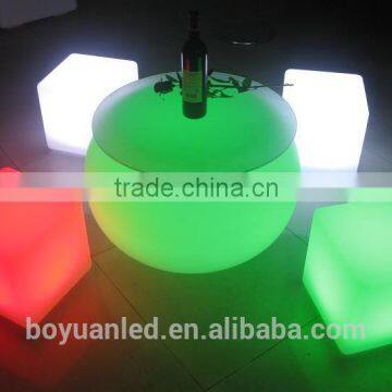 Outdoor and Indoor Plastic RGB 16 Colors Changing Lighting Apple Table Chair for Children photo-4