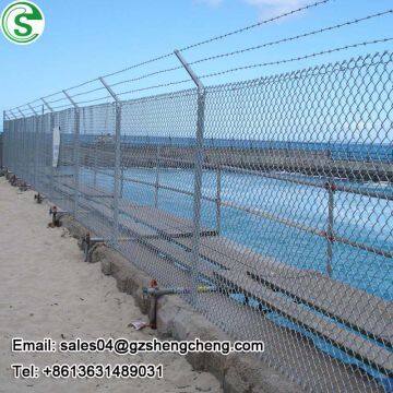 Guangzhou chain link fence supplies high quality