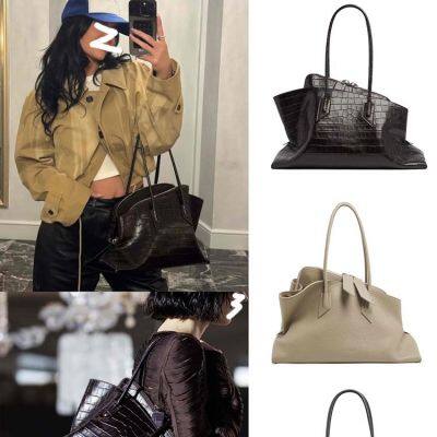 Retro Crocodile Pattern Large Capacity Tote Bag Design Women's Pleated Leather Shoulder Bag Female Daily Commuter Bag 2025