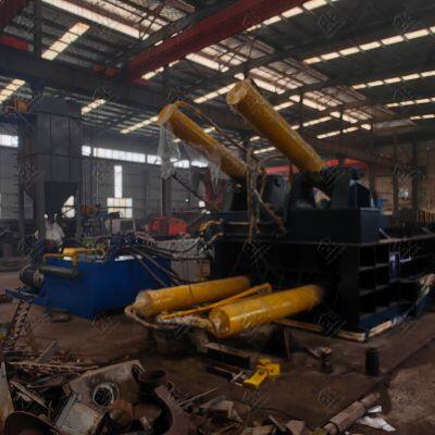 Presse à bâcher de métaux de récupération à grande échelle pour carrosseries d'automobiles et appareils électroménagers avec une chambre de 1200 mm