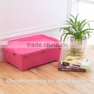 Large capacity plastic storage box moving storage box with wheel easy moving storage container