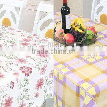 Design promotional embroidered red christmas table cloth