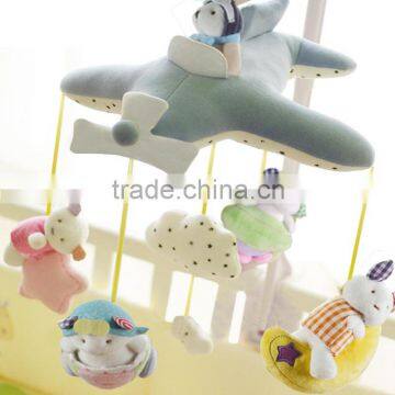 ISO8124 factory wholesale 100% knitted cotton fabric baby musical mobile toy with hanging toys