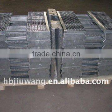 Galvanized steel stair tread( type T4)