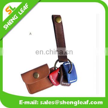 2017 latest fashion design leather keychain car keyring with leather bags