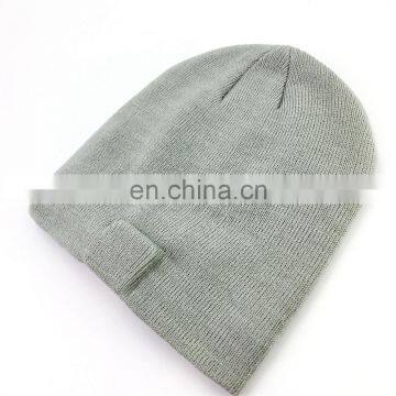 Custom Acrylic Reversible Blue Tooth Beanie Hat With Woven Label for Women photo-4