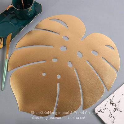 Eco-Friendly Plastic Monstera Leaf Placemat for Kitchen Dining Accessories