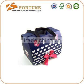 Take Away Luxury Gift Box Design, With Ribbon Handle and Bow Paper Box Gift