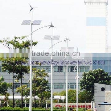 China High Luminance LED Solar Wind Led Street Lights photo-3
