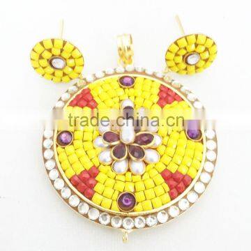 Stylish and Beautiful color Takkar Pendant Set