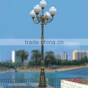 Sand cast aluminum garden light suitable for any place