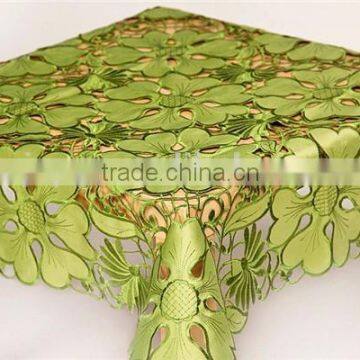 New Design Embroidered Lace Table Cloth photo-2