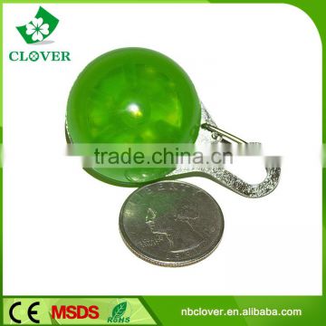 Round shape promotional gifts plastic keychain led flashlight wholesale