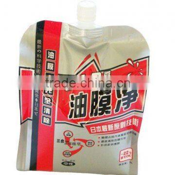 2L windscreen cleaner standing pouch with centre spout