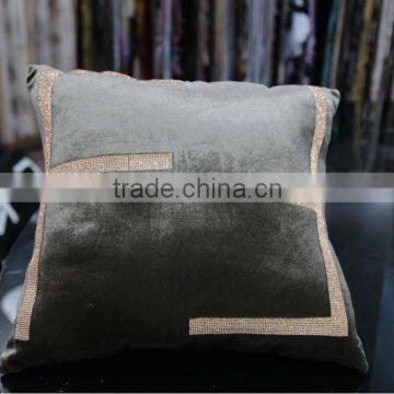 Comfortable embroidery velvet sofa cushion cover for living room decor