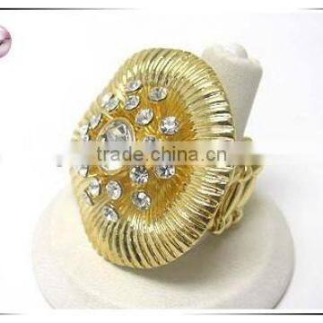 Crystal Deco Rouns Metal Flower Stretch Ring
