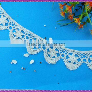 2015 New design white dress lace indian embroidery trim flower pattern design