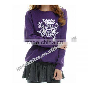 Girls' Leisure Purple Fleece Sweater With White Logo Printed photo-2