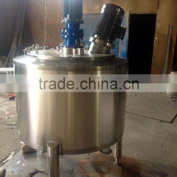 Stainless steel mixing tank with homogeneous