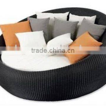 Outdoor Rattan Round Bed