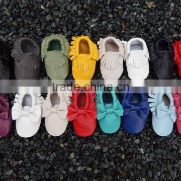 Wholesale genuine leather shoes baby moccasins with tassels