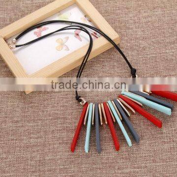 Zm34532a Wholesale Wooden Necklace Simple Classic Jewelry Statement Necklace