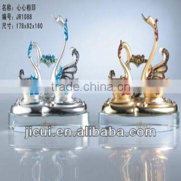 swan crystal gift for wedding