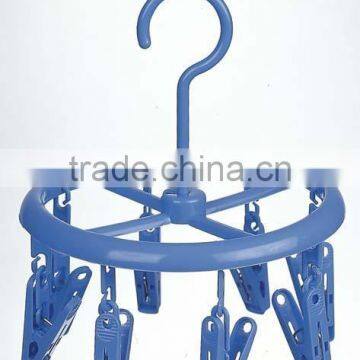 plastic round clothes hanger with 8 clips