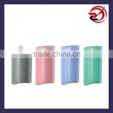 Plastic perfume atomizer bottle