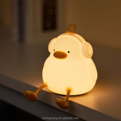 New Design Wholesale Hot Sale Silicone Soft Cute Duck night light bedside Squishy Silicone Rechargeable Animal Duck Light