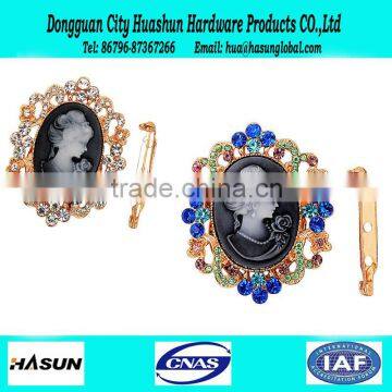 European Fancy Queen Head Portrait Pin Brooch Wholesale