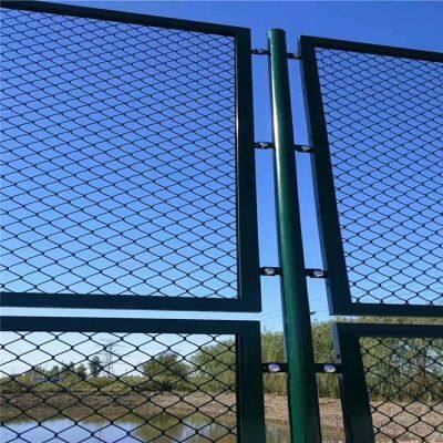 PVC Coated Chain Link Fence Mesh 1.8m Height for Sports Fields