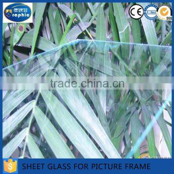 High transmittance art glass sheets for building decorations