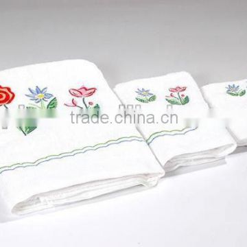 Embroidery bath towel