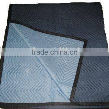 moving pad with woven fabric