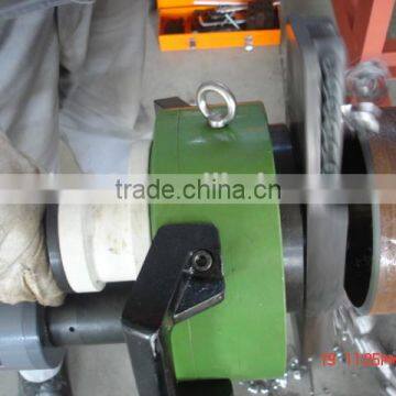 Pipe prefabrication handheld internal bevel